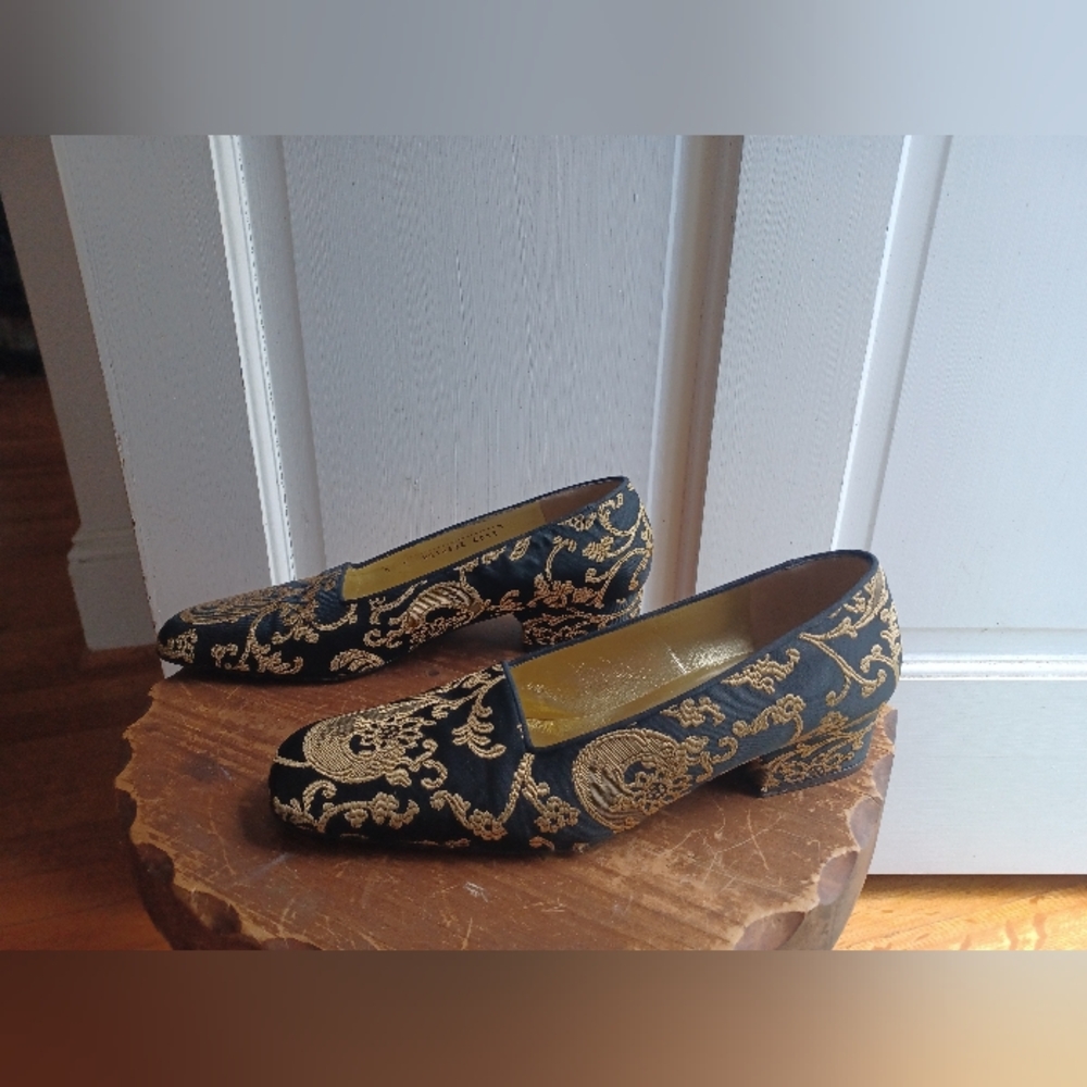 Bruno Magli Couture Black And Gold Brocade Slip-ons - Picture 2 of 4